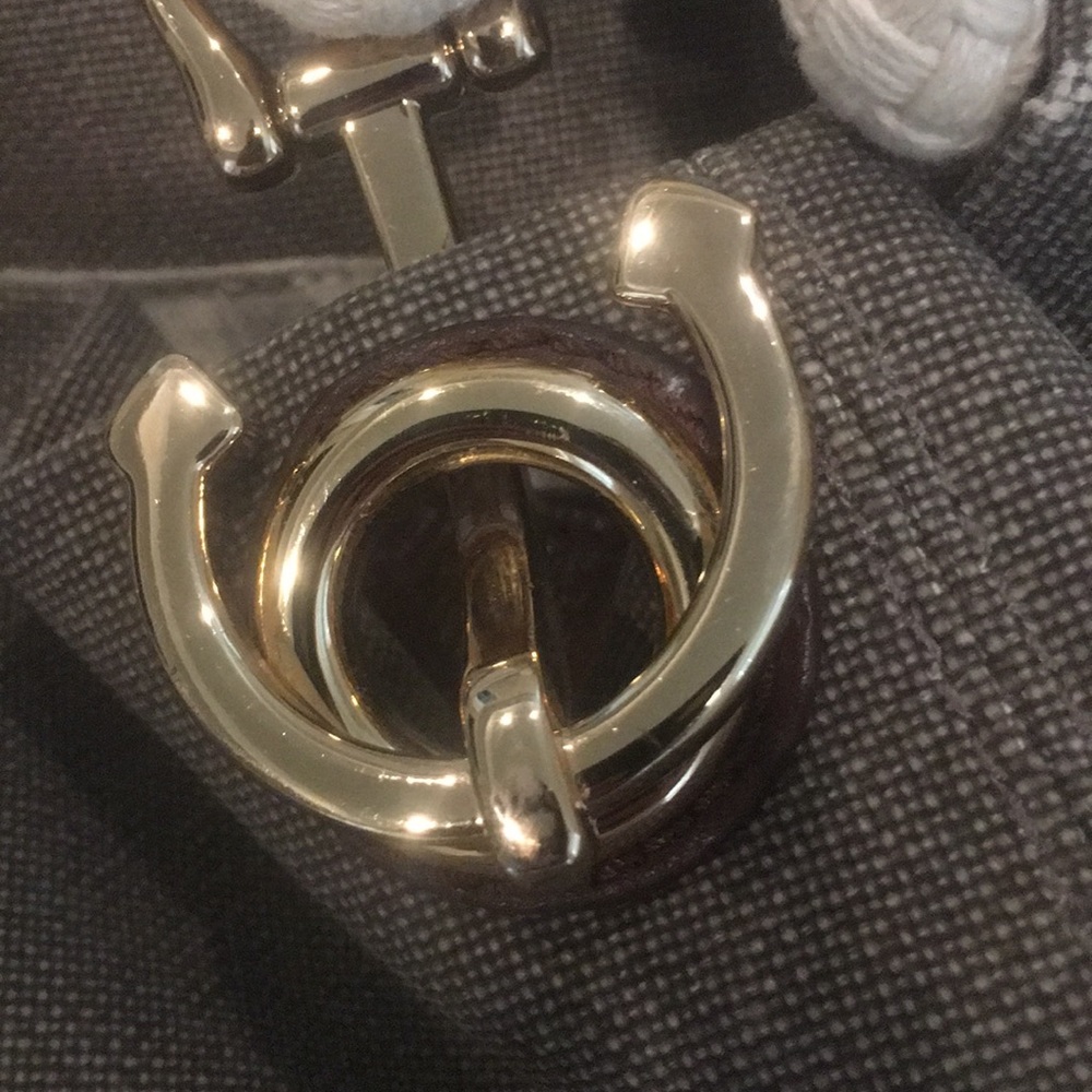 Handbag - Picture 3 of 5